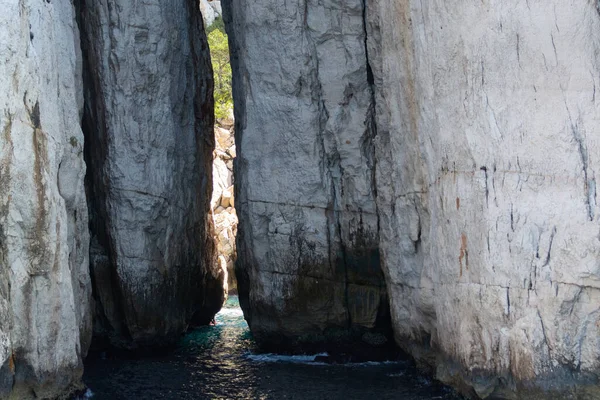 Kalkstensklippor Och Blått Hav Nära Cassis Båtutflykt Till Calanques Nationalpark — Stockfoto