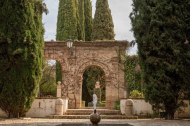 Bahar ayında eski dünya mirası şehri Granada, Endülüs, İspanya 'da yürüyüş