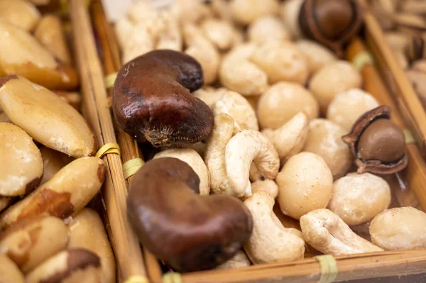 Anacardi Pelati Arrosto Noci Macadamia Gustoso Sfondo Cibo Vegetariano Sano — Foto Stock