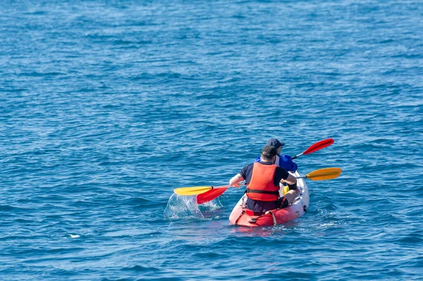 Kimliği Belirlenemeyen Iki Sporcu Cassis Yakınlarındaki Calanque Port Miou Fransa — Stok fotoğraf