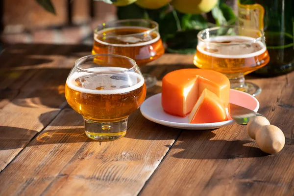 Food Drink Pairing Apple Cider Glasses Produced Organic Farm Bio — Foto de Stock