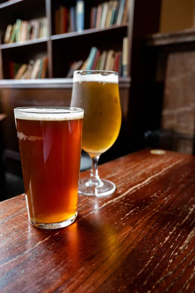 Pint Glasses Cold Fresh British Ale Lager Beer Served Old — Stok fotoğraf