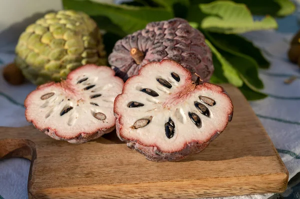 Cherimoya Creme Maçã Saborosos Frutos Exóticos Tropicais Maduros Fechar — Fotografia de Stock