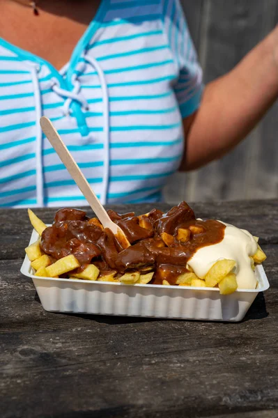 Traditional Fast Street Food Belgium French Fried Potatoes Beef Stew — Stockfoto