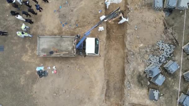 Bucha Kijev Ukrajna 2022 Népirtás Bukhában Törvényszéki Rendőrök Exhumálnak Holttesteket — Stock videók