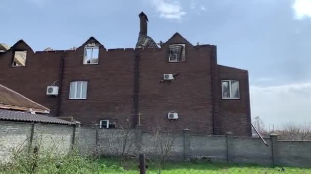 Hostomel Kyiv Ukraine 2022 Ρώσοι Ένοικοι Κατέστρεψαν Ιδιωτικές Κατοικίες Στην — Αρχείο Βίντεο
