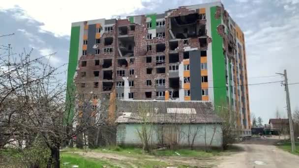 Hostomel Kyiv Ukraine 2022 Russian Invaders Destroyed Multi Storey Residential — Vídeos de Stock
