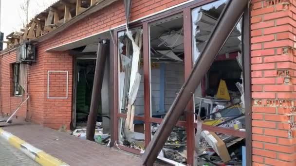 Hostomel Kyiv Ukraine 2022 Russian Occupiers Destroyed Shops City Hostomel — Stockvideo