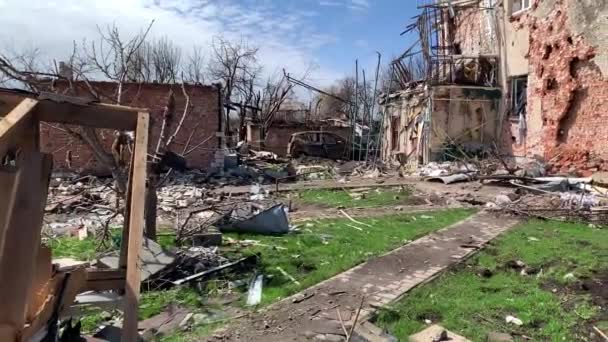 Chernihiv Ucrania 2022 Los Ocupantes Rusos Destruyeron Casas Privadas Ciudad — Vídeo de stock