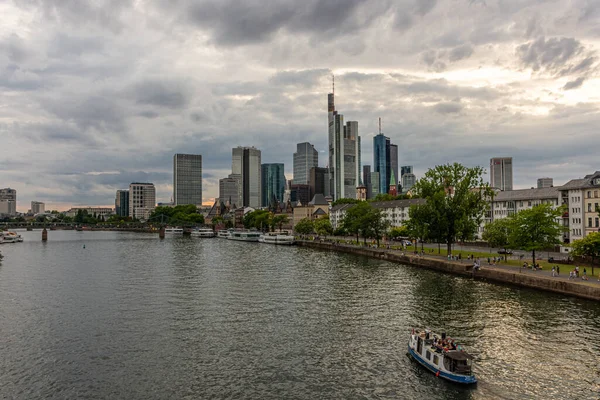 Frankfurt Germany Hazi Ran 2020 Frankfurt Ana Nehri Olan Finans — Stok fotoğraf
