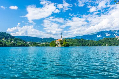 Slovenya 'daki Bled Gölü adasındaki kilise