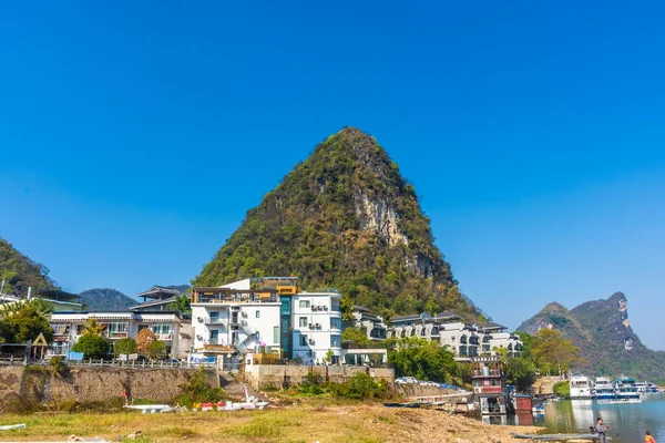 Yangshuo China Grudzień 2019 Miasto Yangshuo Nad Doliną Rzeki Guilin — Zdjęcie stockowe