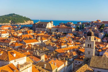 Hırvatistan 'ın başkenti Dubrovnik' in gün batımında manzarası