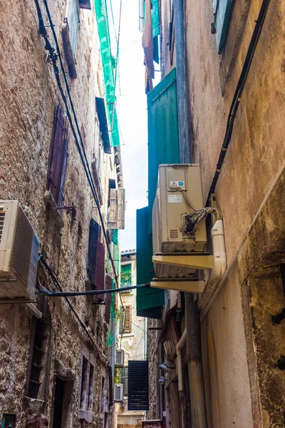 Rovinj Croatia August 2019 Kleurrijke Gebouwen Oude Stad — Stockfoto