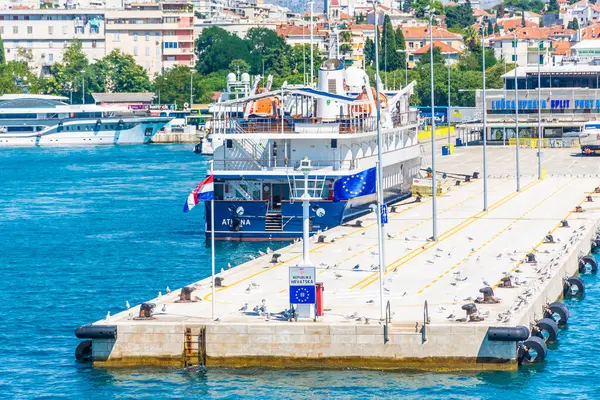 Split Croacia Agosto 2019 Gran Barco Puerto Split — Foto de Stock