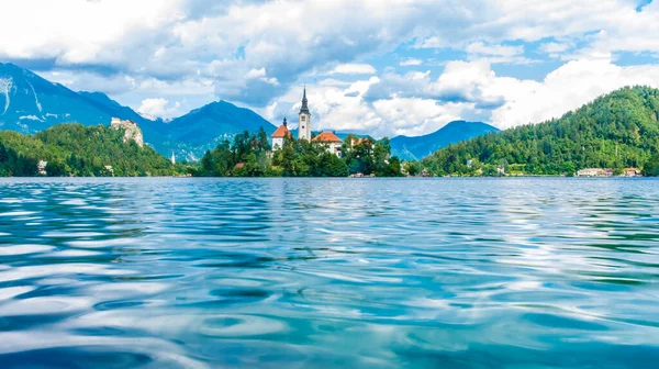 Slovenya Daki Bled Gölü Adasındaki Kilise — Stok fotoğraf