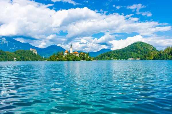 Slovenya Daki Bled Gölü Adasındaki Kilise — Stok fotoğraf