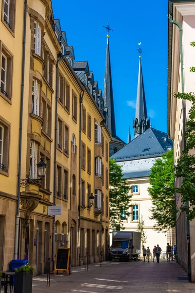 Luxemburg City Luxemburg Juli 2020 Över Katedralen Från Gatan — Stockfoto