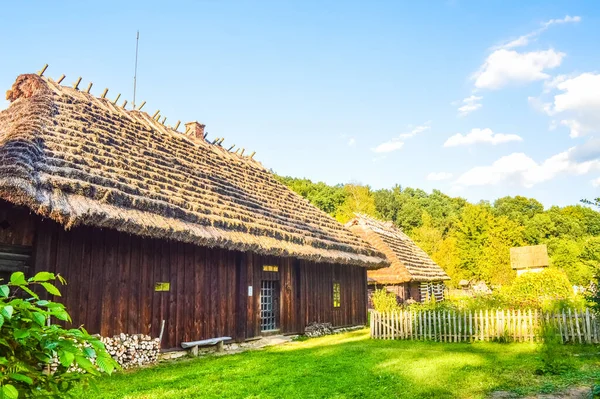 Старые Деревянные Здания Музея Открытым Небом Сканзен Польша — стоковое фото