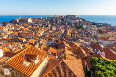 Hırvatistan 'ın başkenti gün batımında Dubrovnik' in güzel hava manzarası