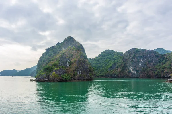 Hermoso Paisaje Long Bay Vietnam —  Fotos de Stock
