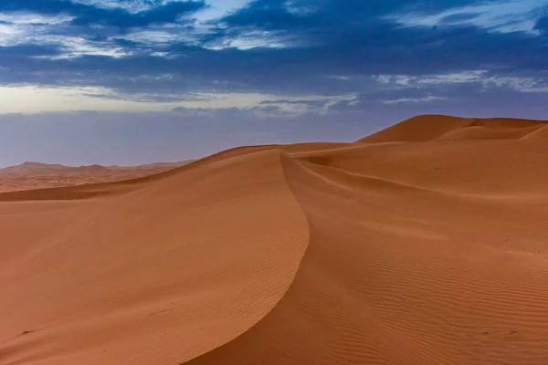 Prachtig Landschap Van Duinen Van Sahara Woestijn Schemering Merzouga Marokko — Stockfoto