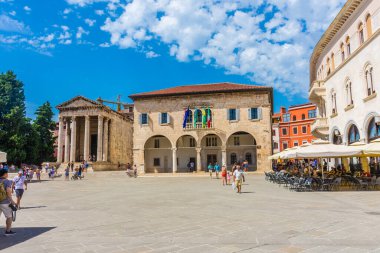PULA, CROATIA, 9 AĞUSTOS 2019 Belediyenin ana meydanı