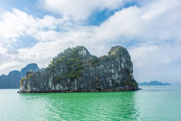 Gyönyörű Táj Long Bay Vietnam — Stock Fotó