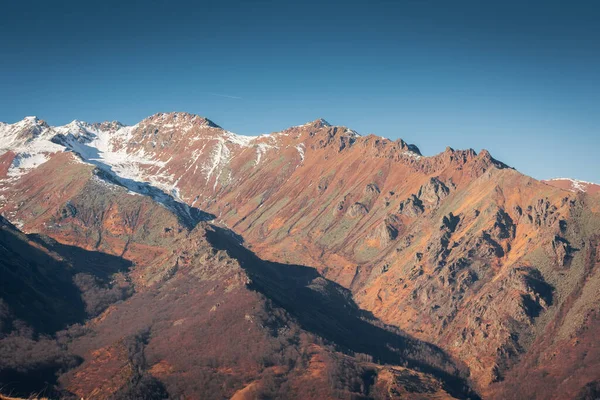 Paesaggio Delle Montagne Rosse Piemontesi Alpi Italiane — Foto Stock