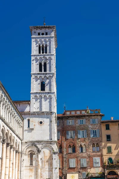 Belltower San Michele Church Lucca Olaszország — Stock Fotó