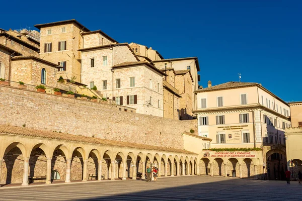 Assisi Italia Agosto 2021 Edificios Históricos Junto Iglesia — Foto de Stock