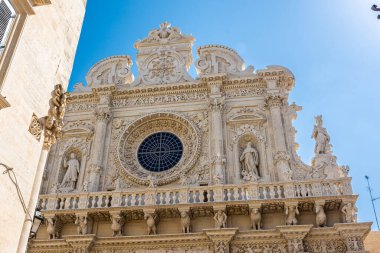 Santa Croce Kilisesi 'nin güzel barok cephesi, Lecce, Apulia, İtalya