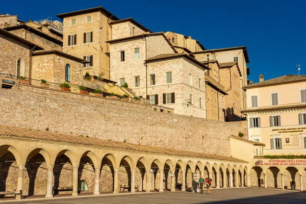 Assisi Italia Agosto 2021 Edificios Históricos Junto Iglesia — Foto de Stock