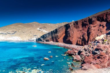 Santorini, Yunanistan, 11 Haziran 2022: Akrotiri volkanik plajı