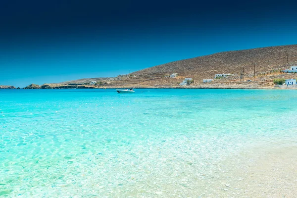 Incroyable Eau Cristalline Plage Karavoustakis Folegandros Grèce — Photo