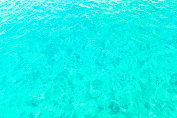 希腊晶莹水的背景 — 图库照片