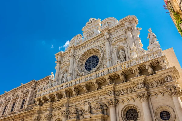 Santa Croce Kilisesi 'nin güzel barok cephesi, Lecce, Apulia, İtalya