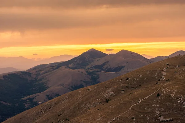Verbazingwekkend Berglandschap Het Gran Sasso National Park Abruzzo Italië — Stockfoto