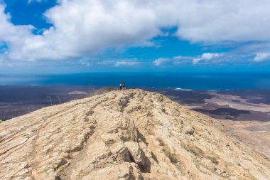 Caldera Blanca Volkanı 'nın tepesi, Lanzarote, İspanya