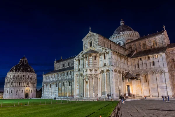 Pisa Talya Nisan 2022 Gece Katedral Baptistery — Stok fotoğraf