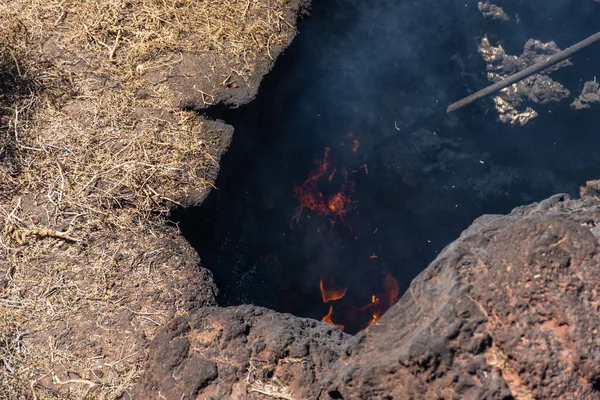 Timanfaya yanardağı altındaki doğal ateş, LAnzarote, İspanya