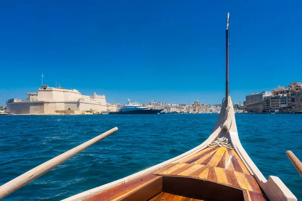 Traditionele Boot Varen Naar Drie Steden Vanuit Valletta Malta — Stockfoto