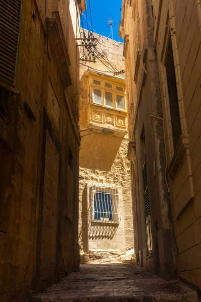 Birgu Daki Eski Bir Caddenin Manzarası Malta Nın Şehrinden Biri — Stok fotoğraf