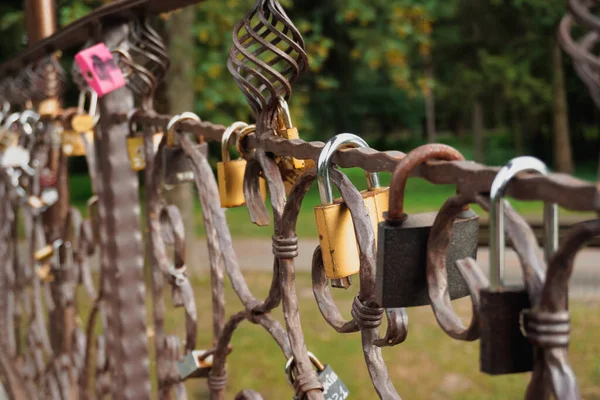 Bridge Locks Lovers Close — Stock Photo, Image