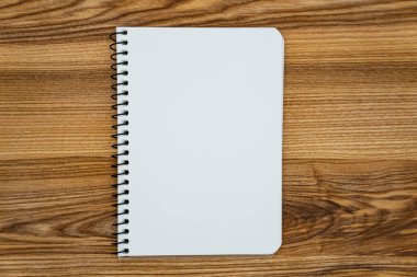 Boş bir defter aç ve boş bir sayfa aç..