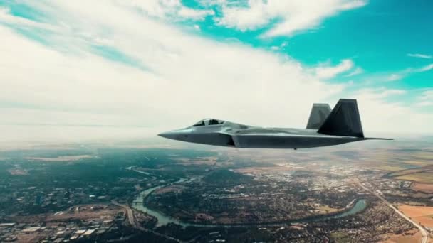 Военный Самолет Летящий Над Облаками — стоковое видео