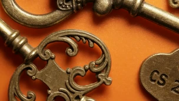 Macro Close Classic Vintage Decorated Key — Stockvideo