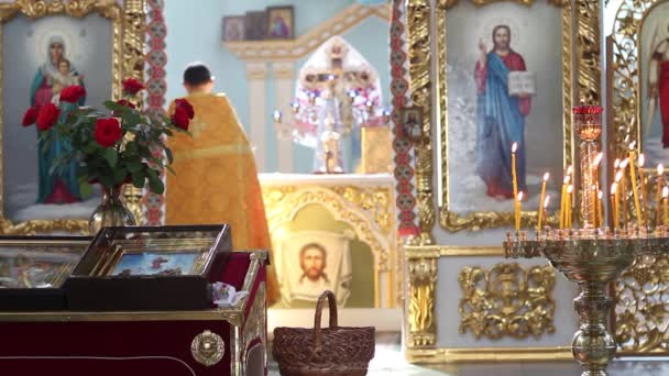 Priest Reads Prayer Church Videoclip