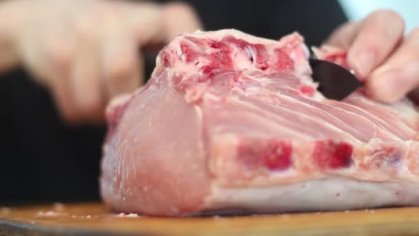 Man Cut Meat Bones — Stock video