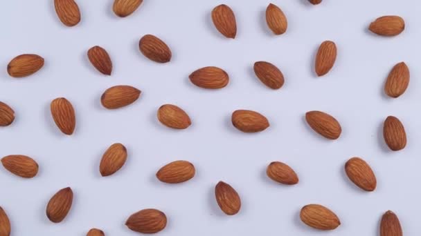 Rotující Pozadí Ořechy Mandle Žlutém Pozadí Koncept Zdravé Výživy Design — Stock video